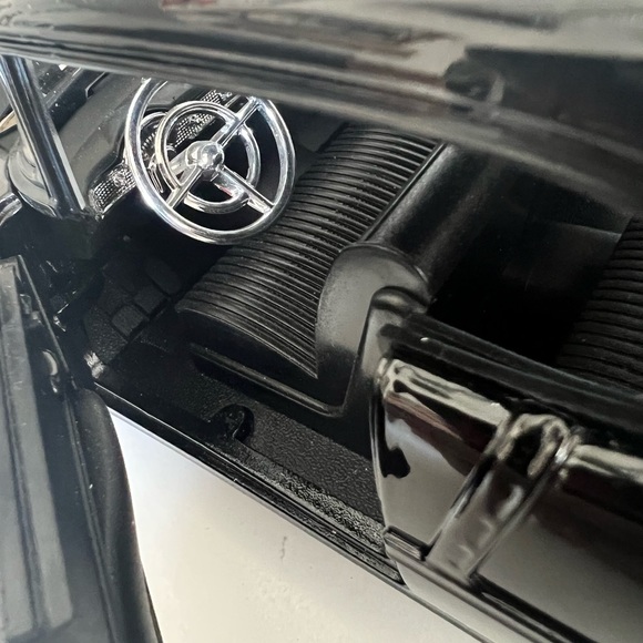 SOLD- Rare & Hard To Find: MotorMax 1/8 1955 Chevy Bel Air - Picture 2 of 4